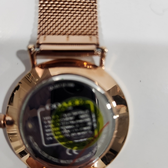 Rose gold Coach watch - Picture 4 of 6